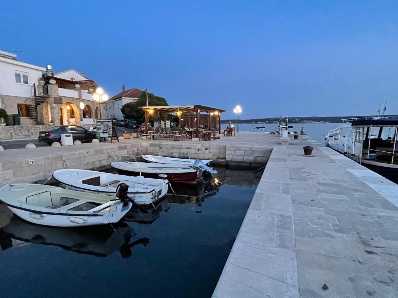 Ferienwohnung Mit Beheiztem Pool, 60 M Vom Strand Maslenica Exterior photo